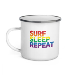 Le Gurp Emaille-Becher – Surf Sleep Repeat Regenbogen (Logo-Rückseite)